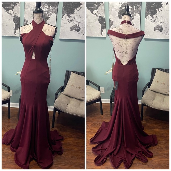 Jasz Couture Dresses & Skirts - Burgundy prom dress sz 00 Jasz Couture